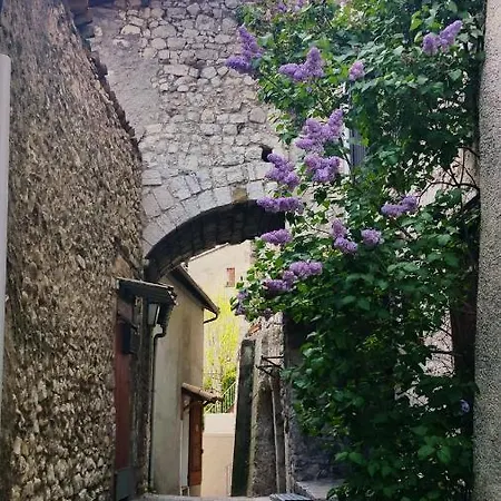 Holiday Rue Font Chaude